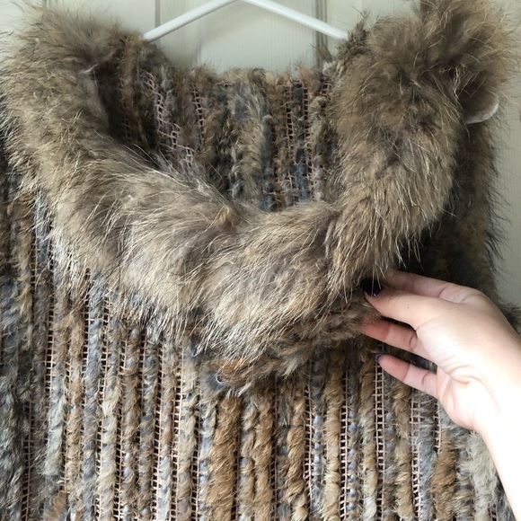 Sleeveless jacket. Rabbit fur - Picture 3 of 3